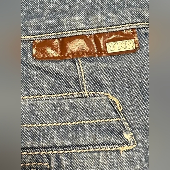 YNC Medium Wash Distressed Stretch Denim Jean Skirt Sz. 13 - Picture 5 of 7